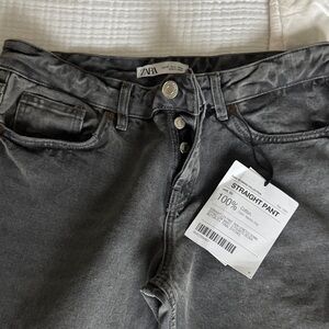 Zara Women's Gray Straight Leg Jeans